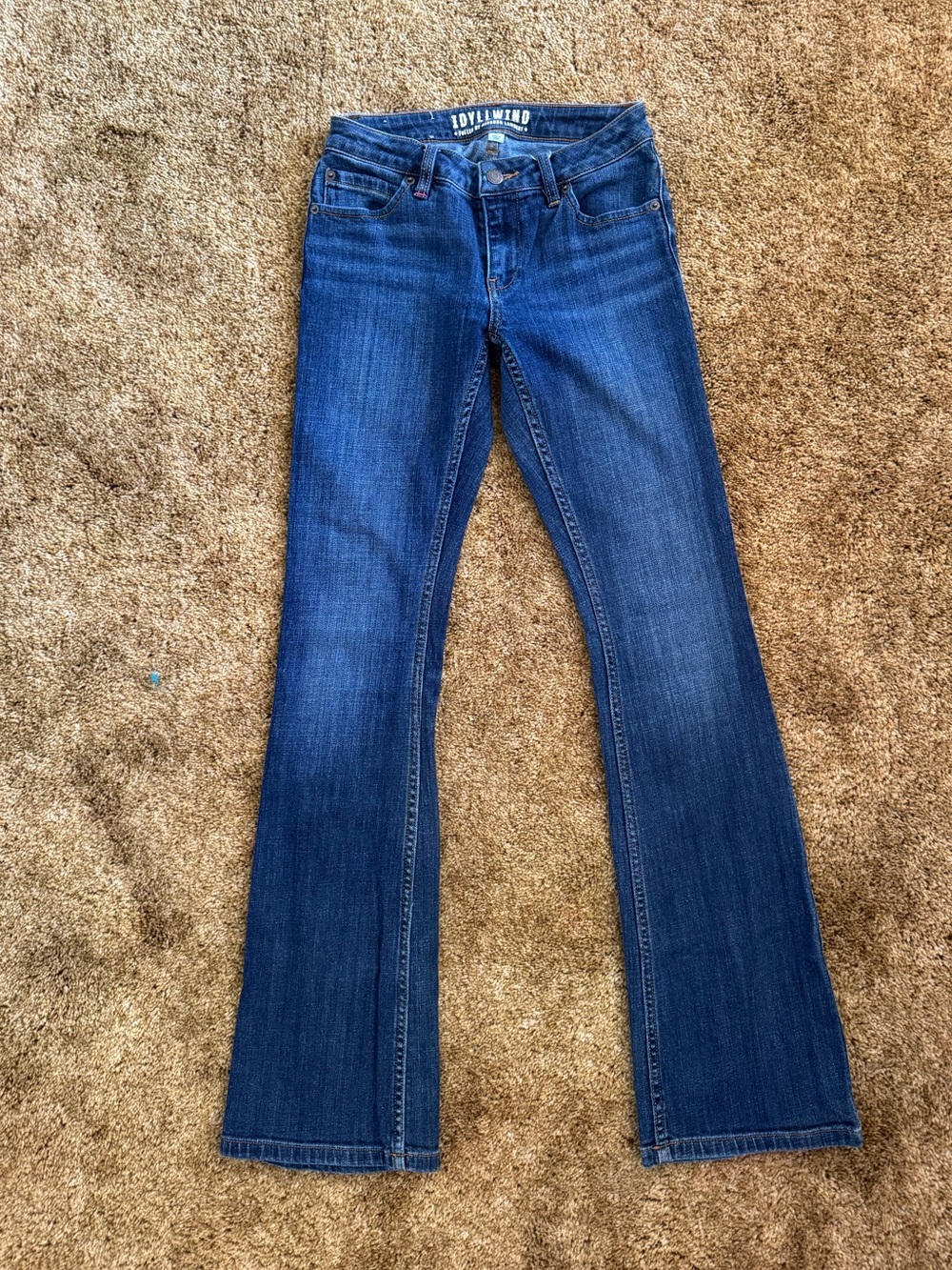 Dark wash Idyllwind bootcut jeans; perfect condition